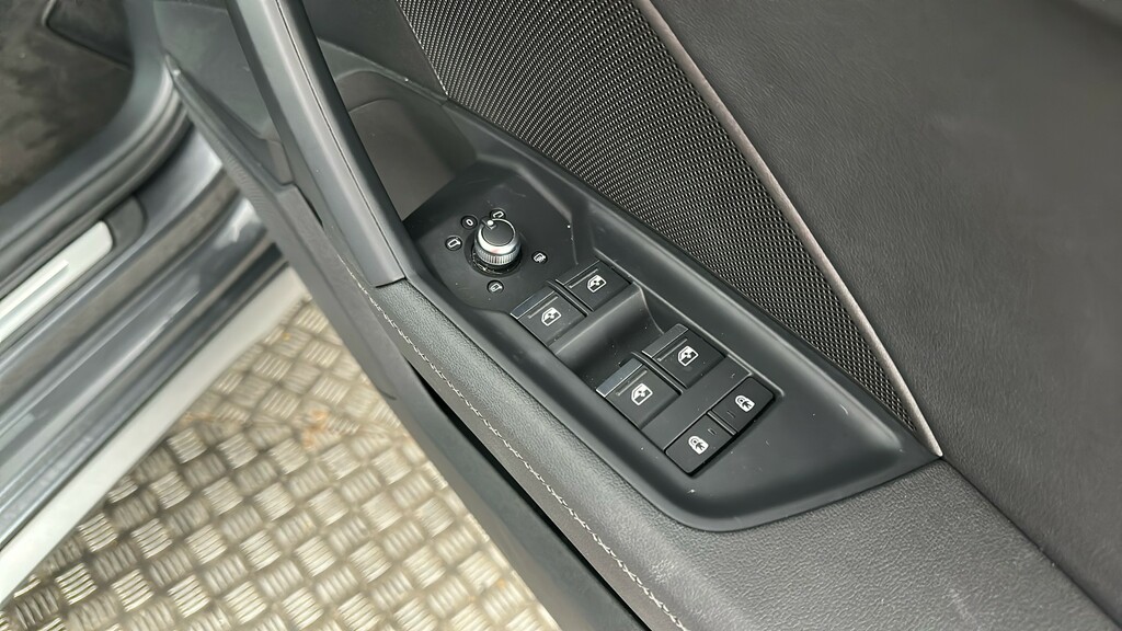 Audi A3 Audi Saloon Black Edition 35 Tfsi 150 Ps S Tronic Black #33