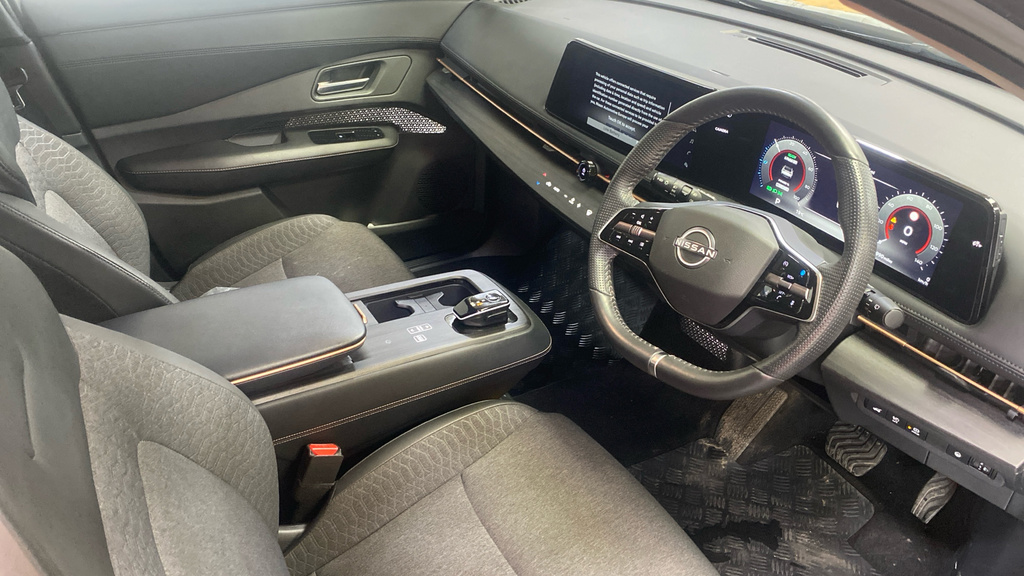 Nissan Ariya 160Kw Advance 63Kwh 22Kwch Grey #4