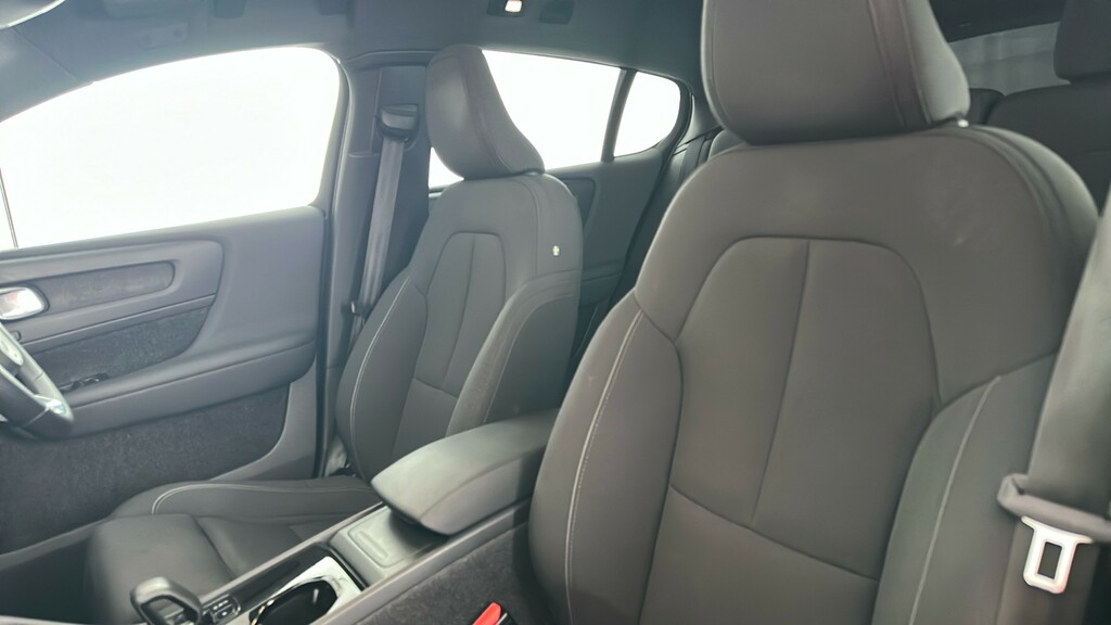Volvo C40 170Kw Recharge Core 69Kwh Black #17