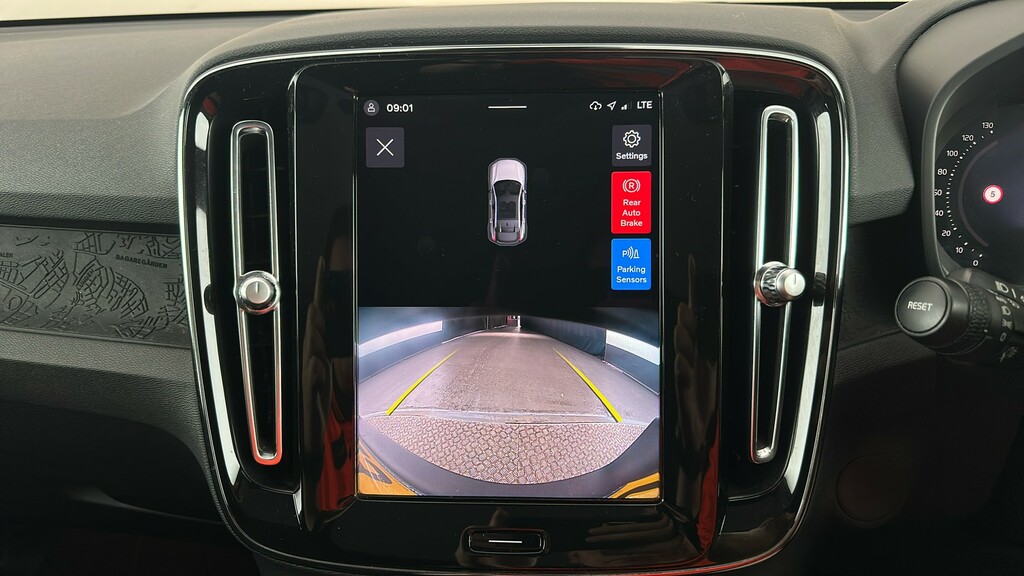 Volvo C40 170Kw Recharge Core 69Kwh Black #26