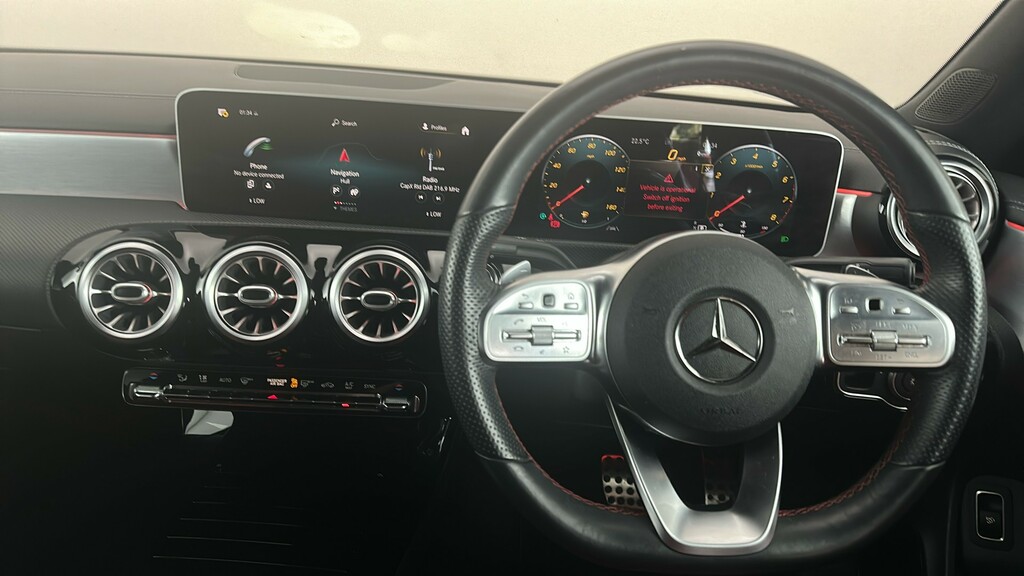 Mercedes-Benz CLA Class Cla 180 Amg Line Edition Tip White #14