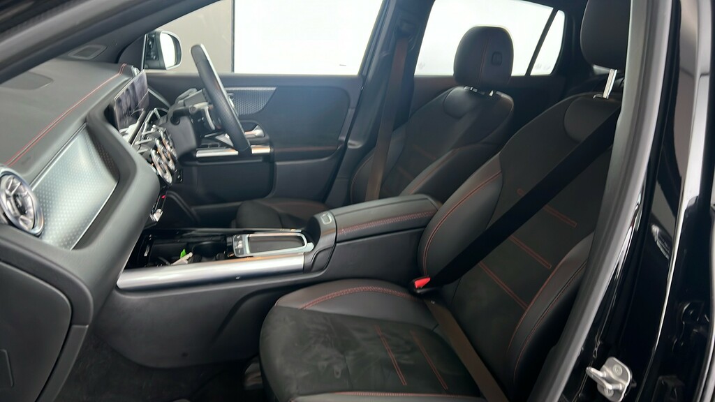 Mercedes-Benz EQA Eqa 350 4M 215Kw Amg Line Premium 66.5Kwh Black #17