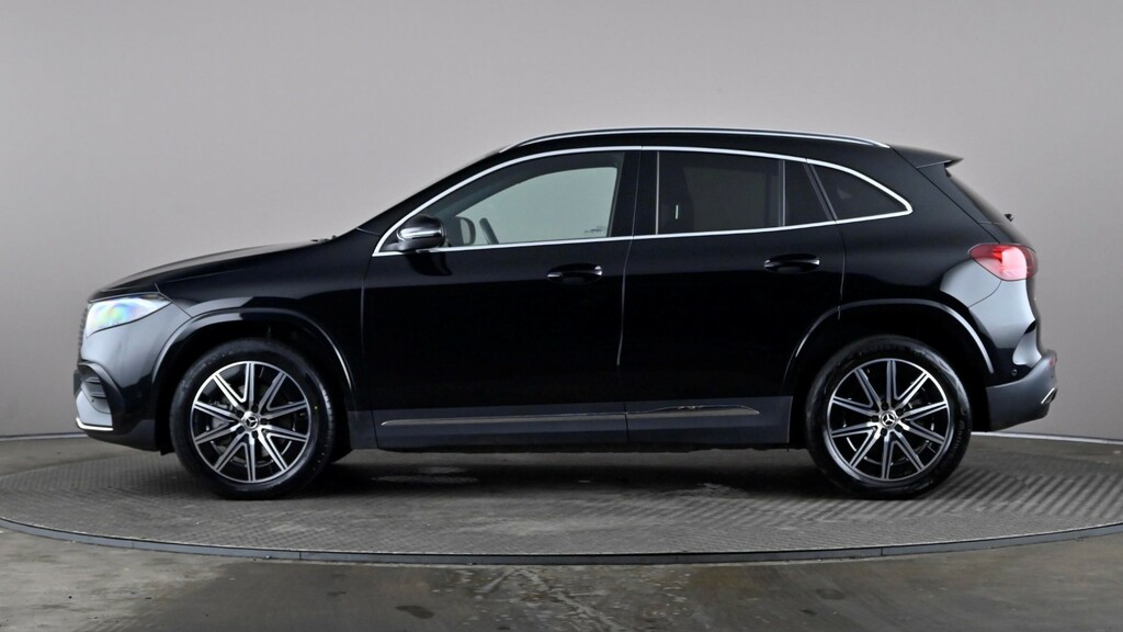 Mercedes-Benz EQA Eqa 250 140Kw Amg Line Executive 70.5Kwh Black #3