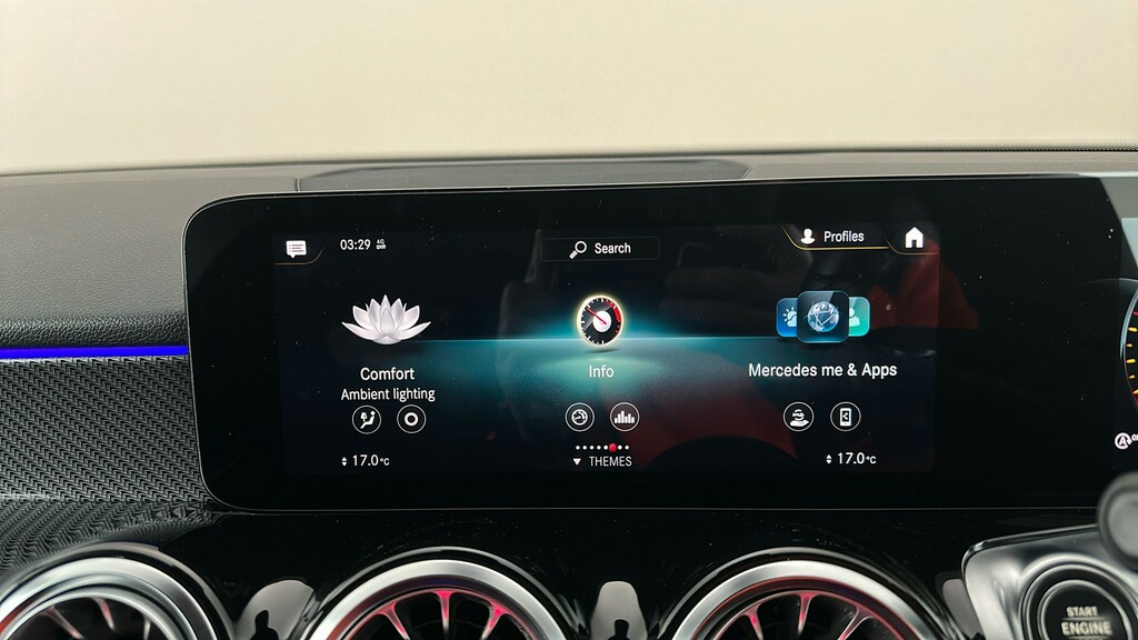 Mercedes-Benz GLB Class 200 Amg Line Premium Plus 7G-tronic Red #25