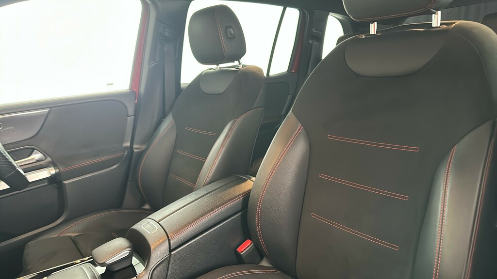 Mercedes-Benz GLB Class 200 Amg Line Premium Plus 7G-tronic Red #20