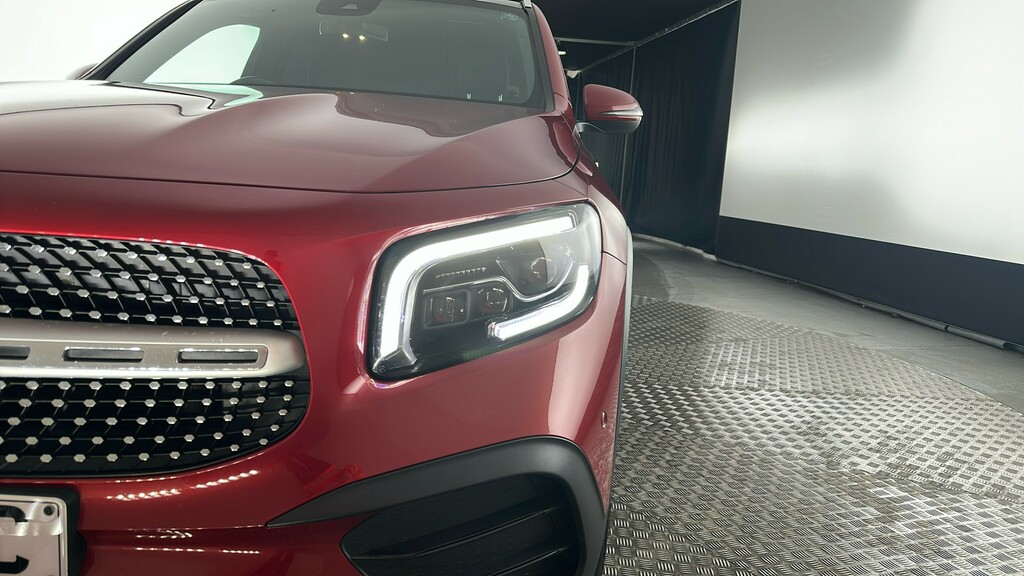 Mercedes-Benz GLB Class 200 Amg Line Premium Plus 7G-tronic Red #18