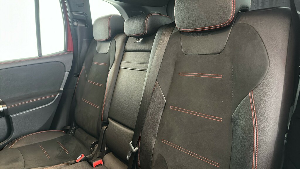 Mercedes-Benz GLB Class 200 Amg Line Premium Plus 7G-tronic Red #17