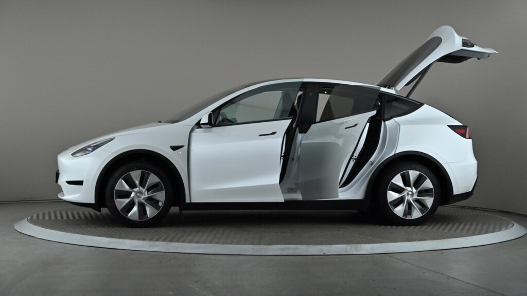 Tesla Model Y Suv Rwd 346 Ps White #9