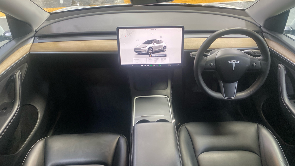 Tesla Model Y Long Range Awd White #4