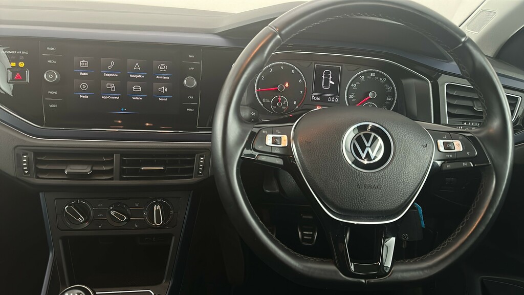Volkswagen Polo Hatchback White #14