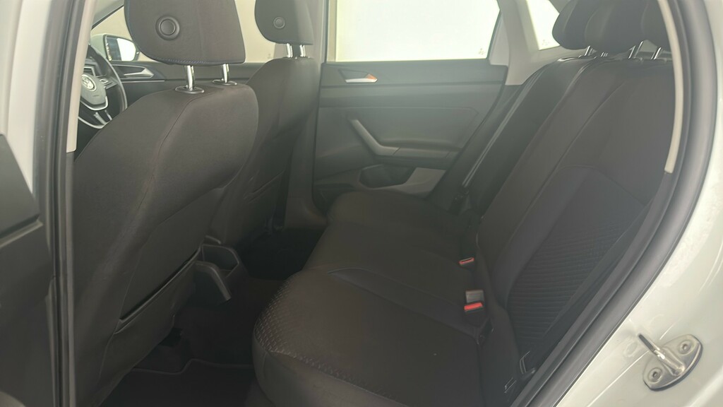 Volkswagen Polo Hatchback White #18