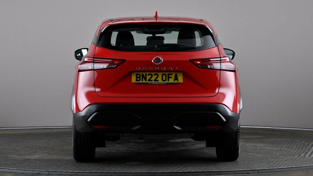 Nissan Qashqai 1.3 Dig-t Mh Acenta Premium Red #5