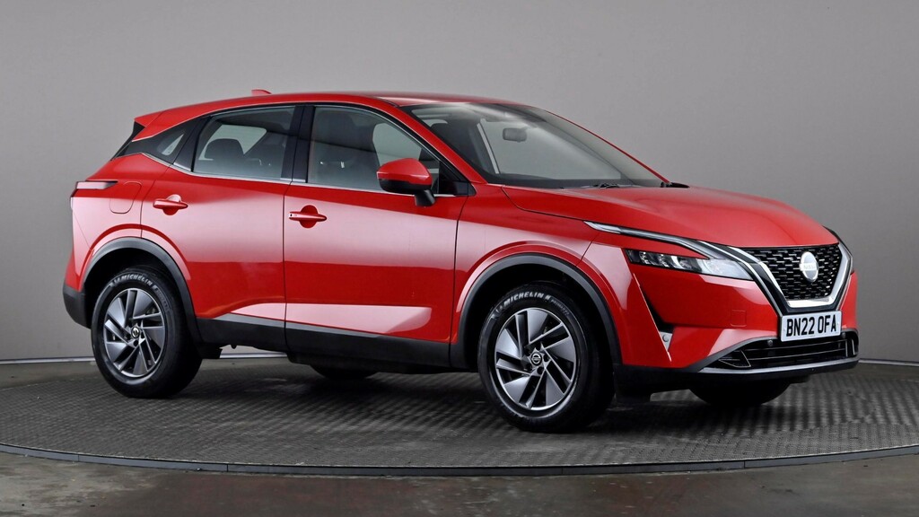 Nissan Qashqai 1.3 Dig-t Mh Acenta Premium Red