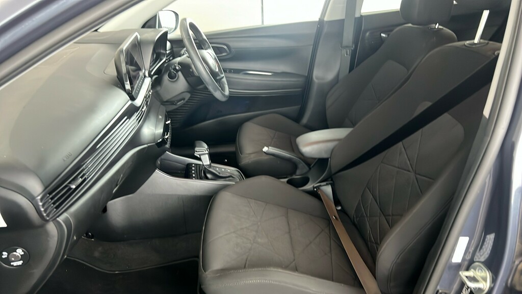 Hyundai Bayon Ultimate Green #17