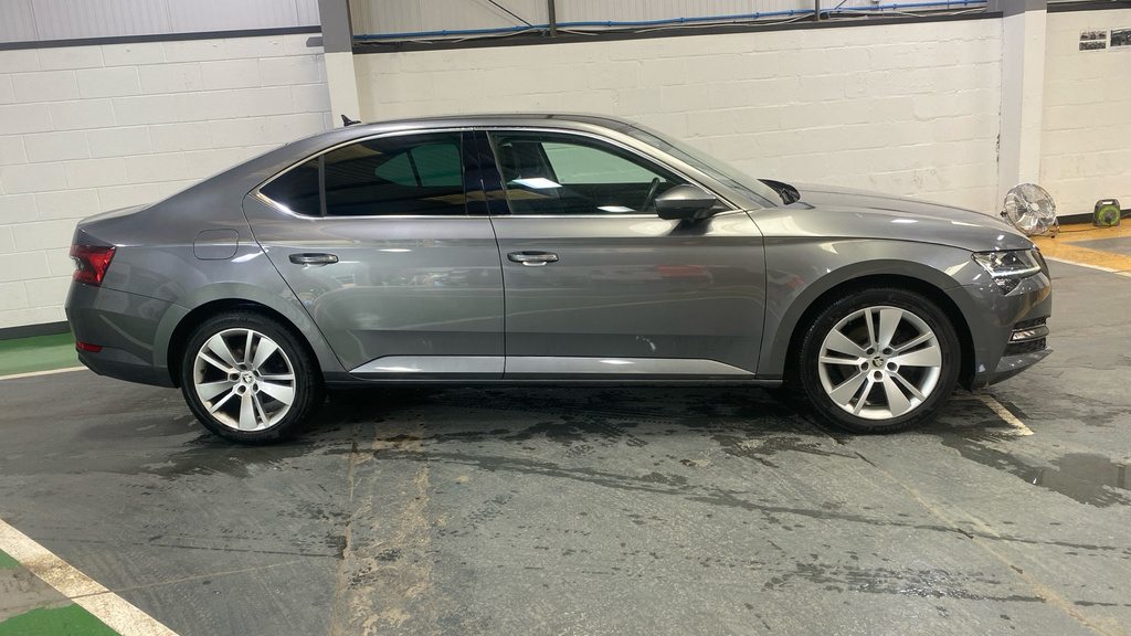 Skoda Superb 2.0 Tdi Cr Se L Dsg Grey #2