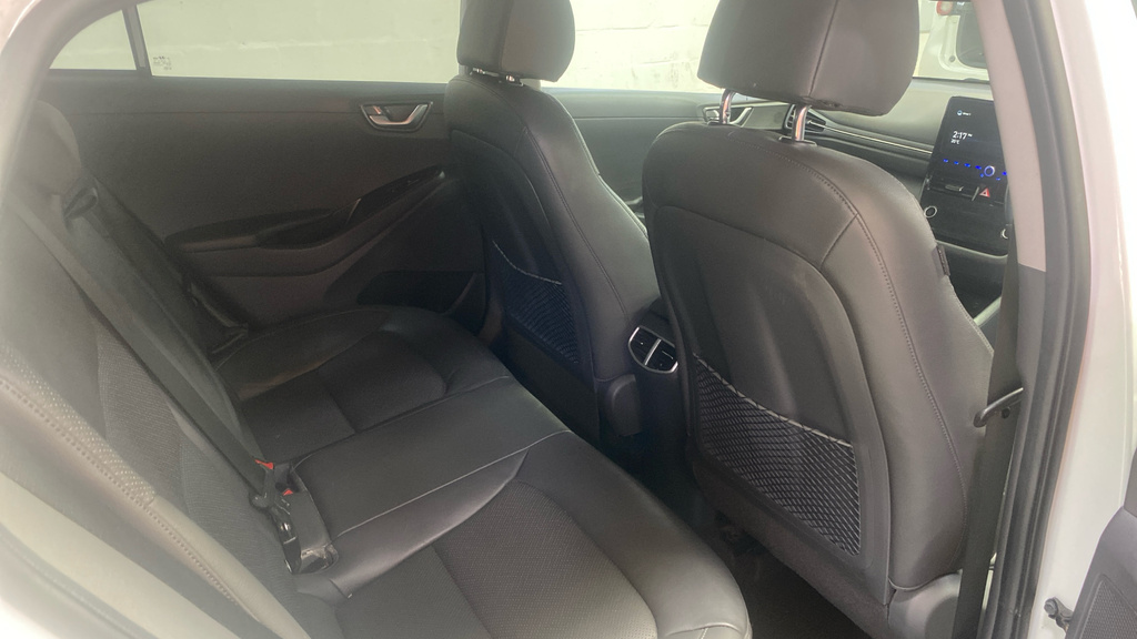 Hyundai Ioniq 1.6 Gdi Hybrid Premium Se Dct White #5