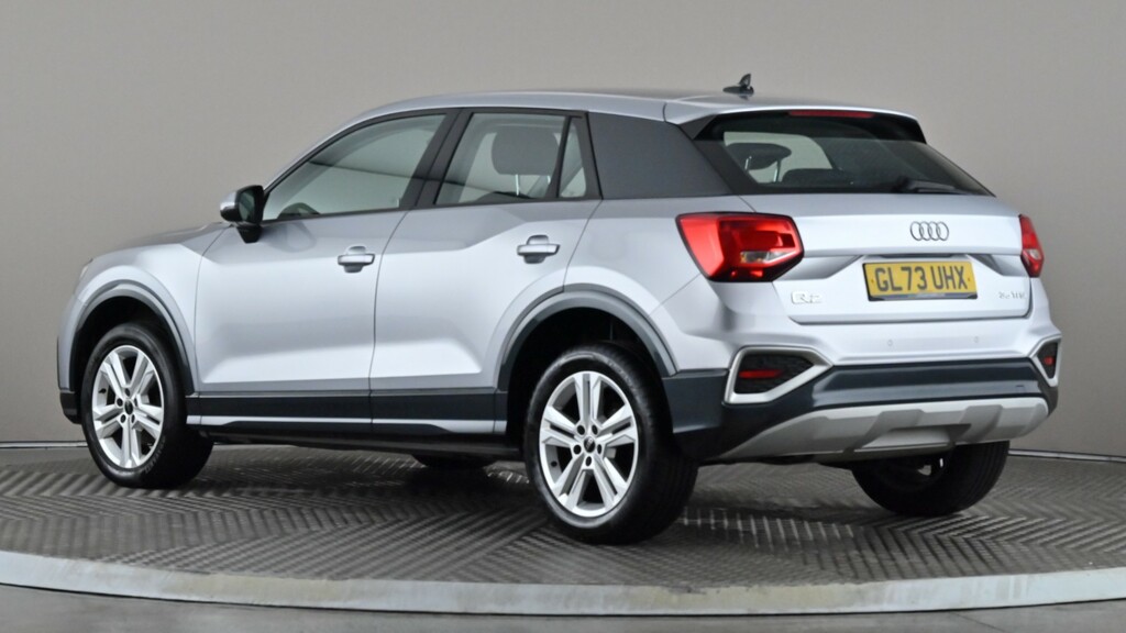 Audi Q2 35 Tfsi Sport S Tronic GL73UHX Silver #4