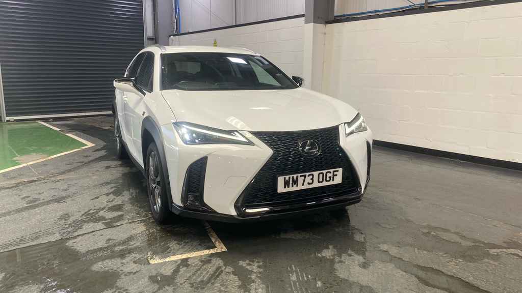 Lexus UX 250H 2.0 F-sport Design Cvt White #2