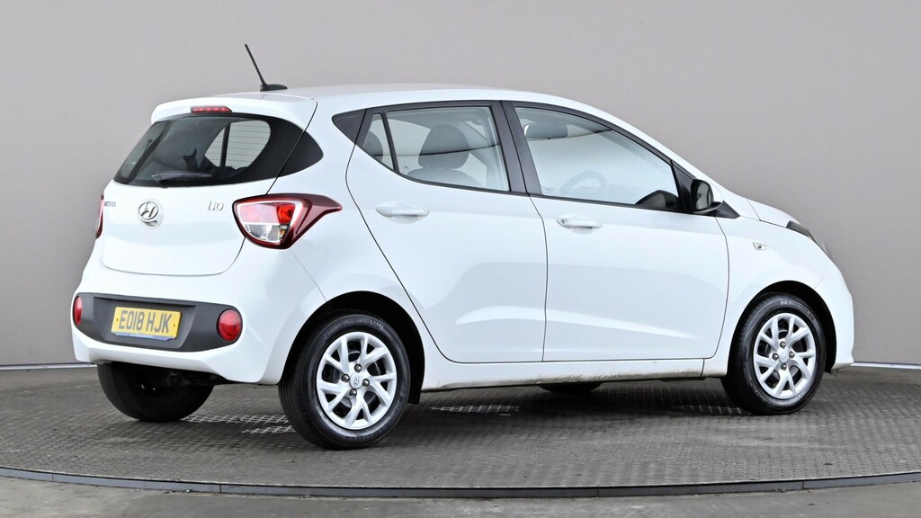 Hyundai I10 1.0 Se White #6
