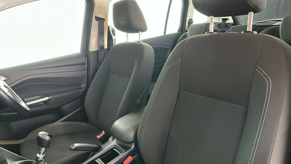 Ford Grand C-Max Zetec Blue #16