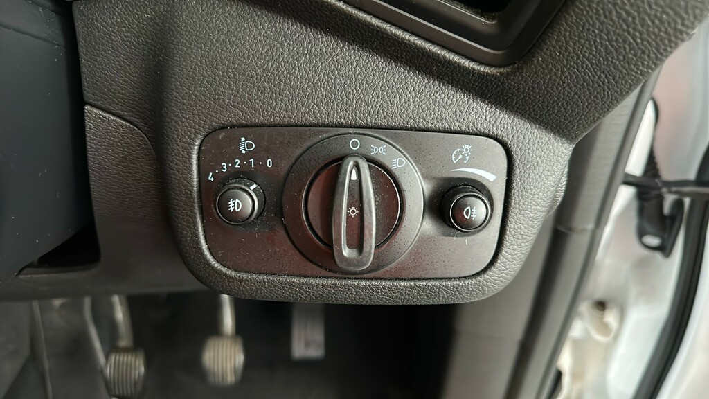 Ford Grand C-Max Zetec Blue #30