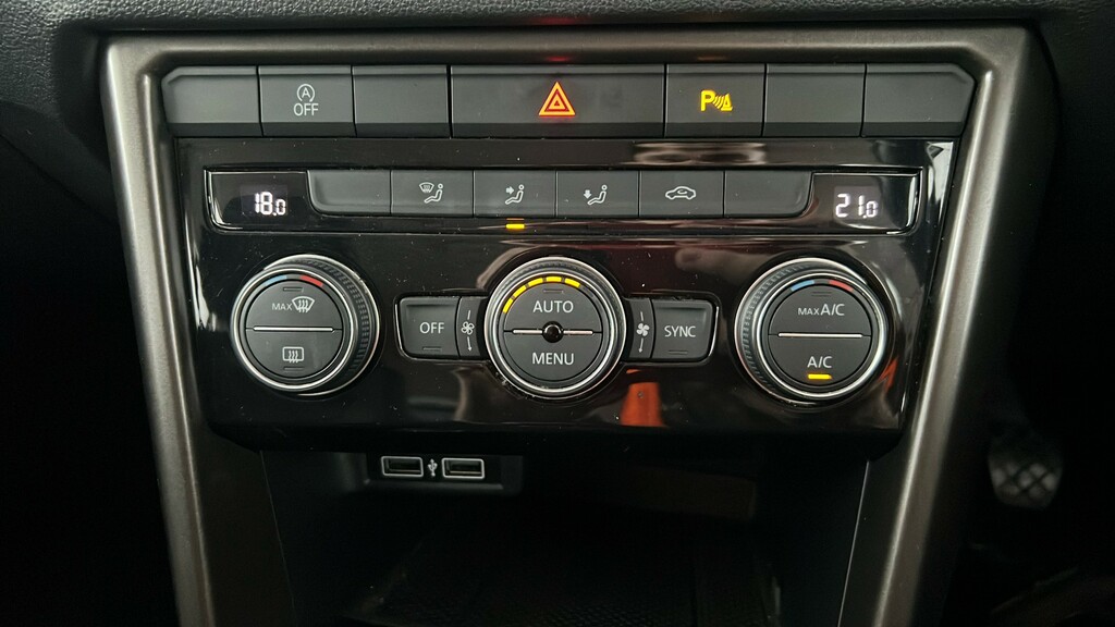 Volkswagen T-Roc  Black #23