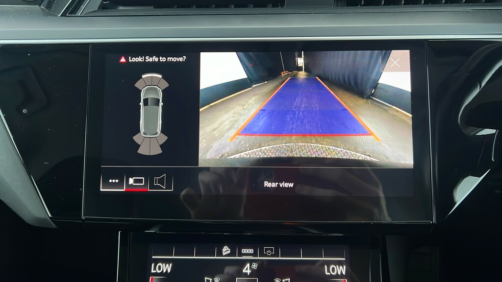 Audi E-tron 300Kw 55 Quattro 95Kwh Beige #24
