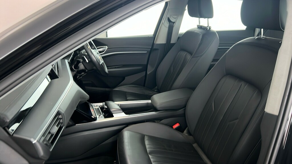 Audi E-tron 300Kw 55 Quattro 95Kwh Beige #17