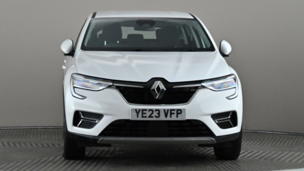 Renault Arkana 1.3 Mild Hybrid 140 Evolution Edc White #2