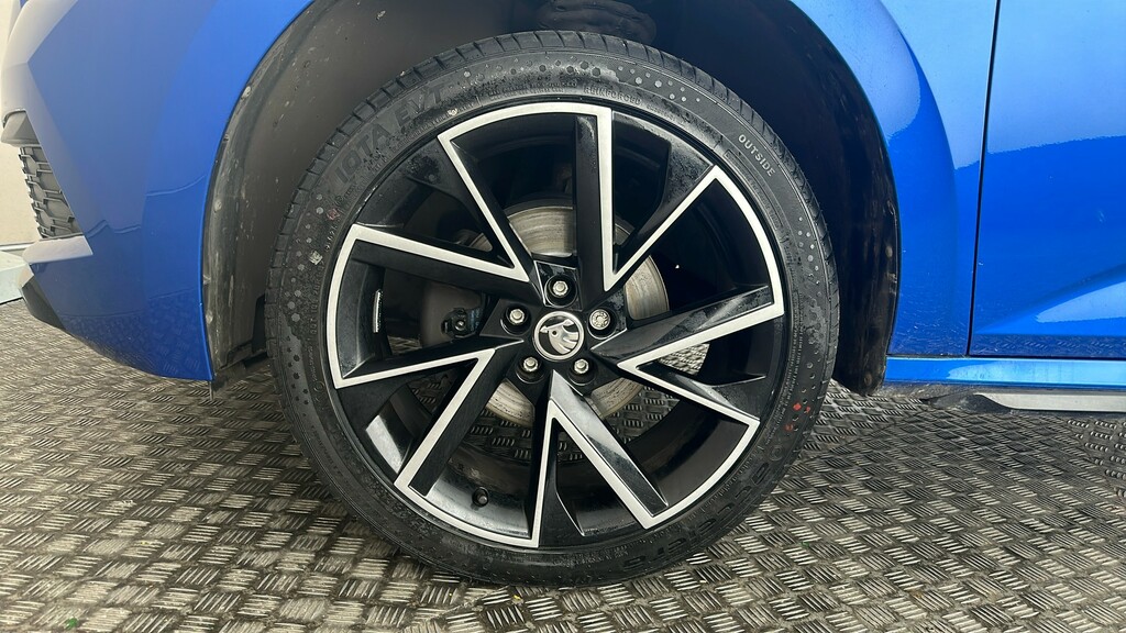 Skoda Kamiq Suv Blue #19