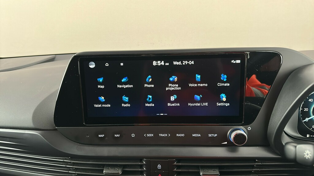 Hyundai Bayon Se Connect Red #16