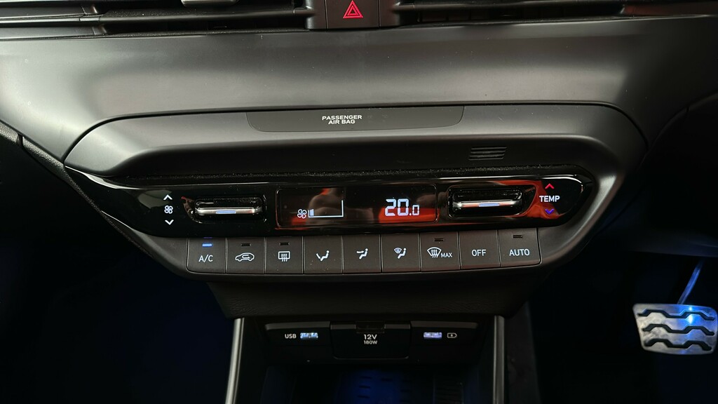 Hyundai Bayon Se Connect Red #29