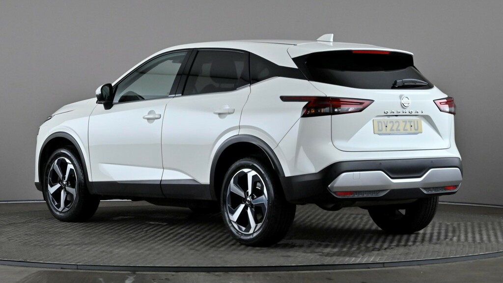 Nissan Qashqai 1.3 Dig-t Mh N-connecta White #4