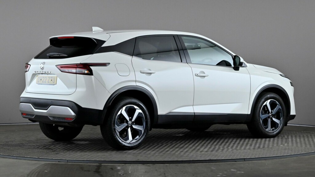 Nissan Qashqai 1.3 Dig-t Mh N-connecta White #6