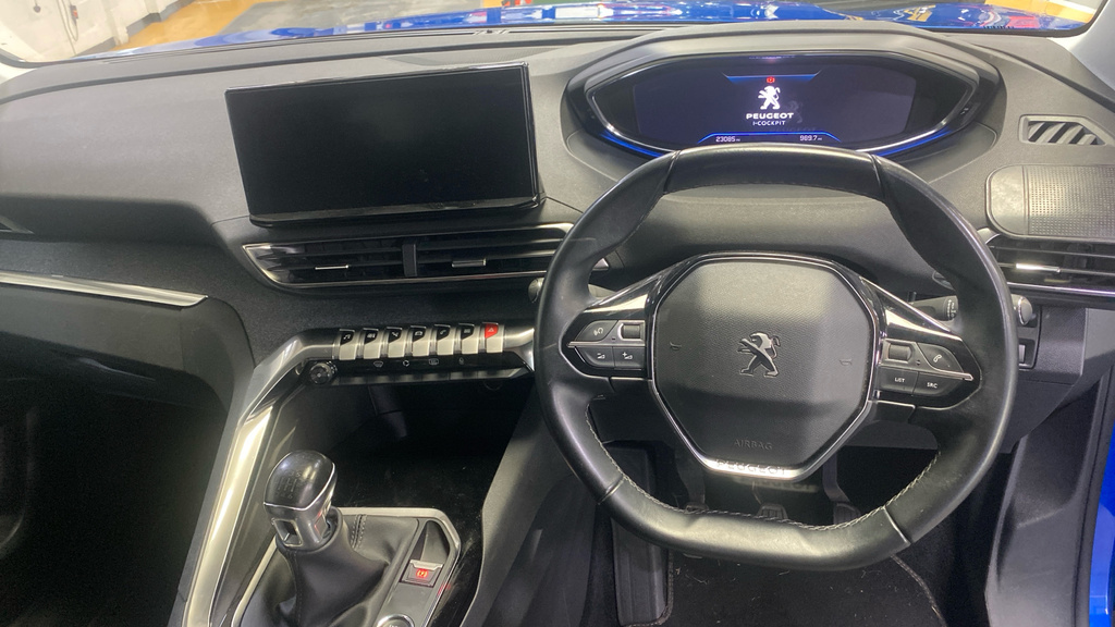 Peugeot 3008 Gt Bluehdi Ss White #6