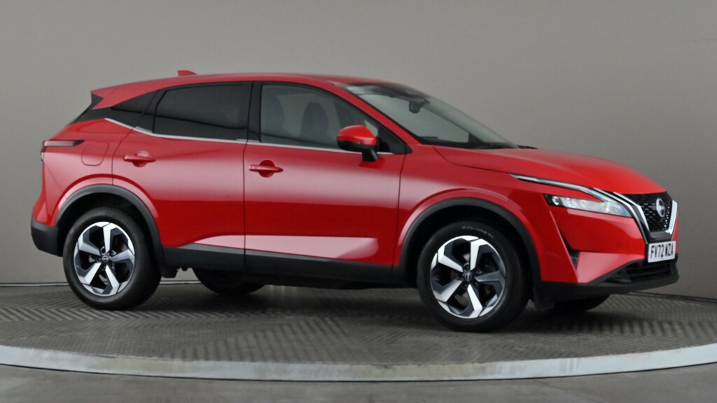 Nissan Qashqai 1.3 Dig-t Mh N-connecta Red