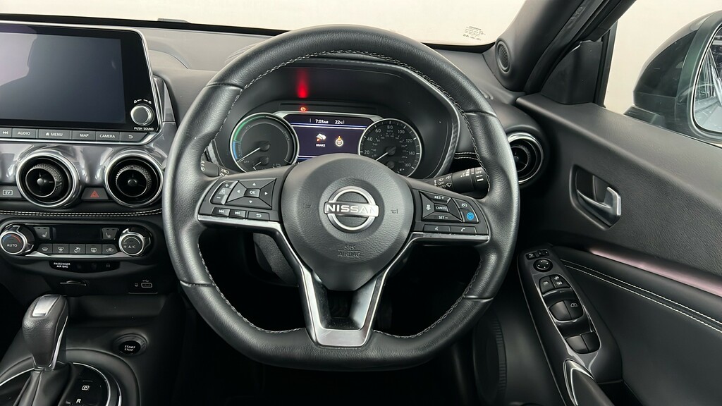 Nissan Juke N-connecta Black #14