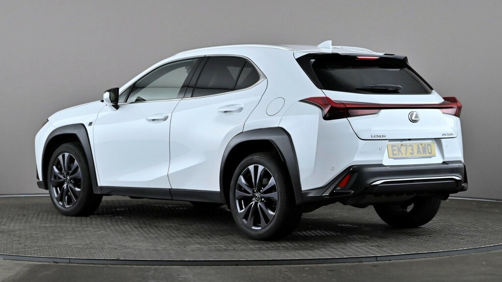 Lexus UX 250H 2.0 F-sport Design Cvt White #4
