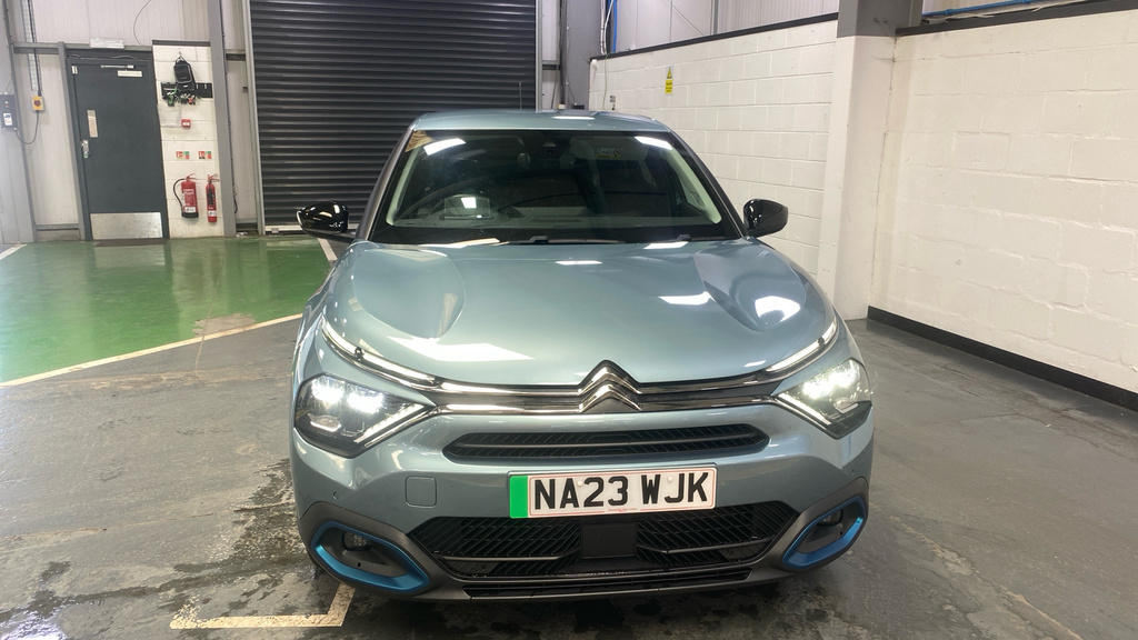 Citroen e-C4 100Kw Shine Plus 50Kwh Blue #2