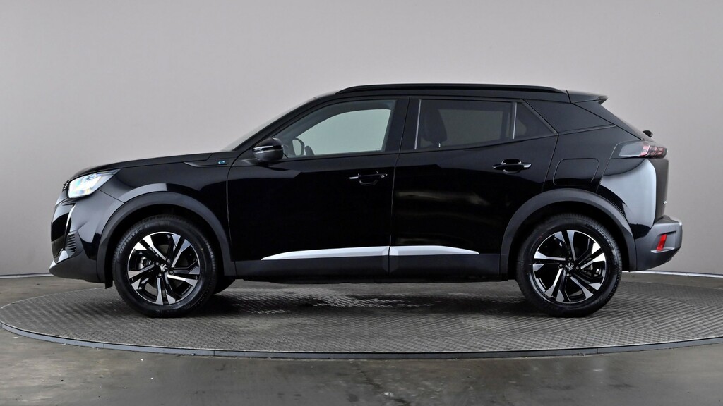 Peugeot e-2008 100Kw Allure Premium 50Kwh Black #3