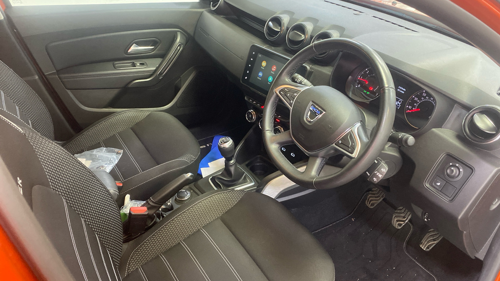 Dacia Duster 1.5 Blue Dci Prestige 4X4 Orange #4