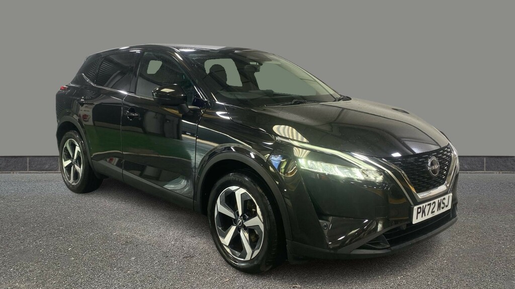 Nissan Qashqai 1.3 Dig-t Mh 158 N-connecta Xtronic Black