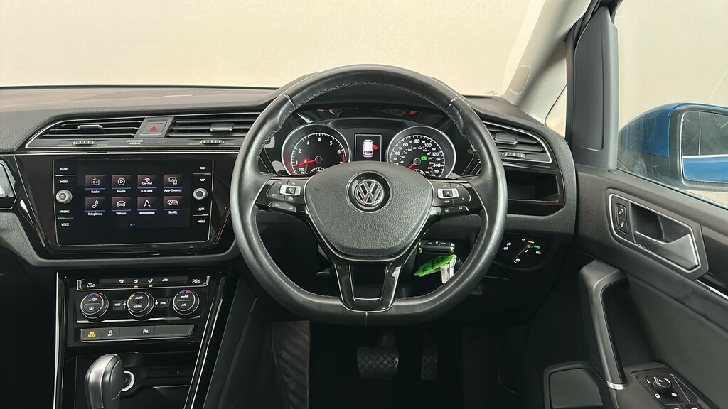 Volkswagen Touran Sel Black #14