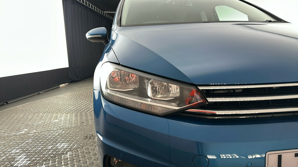 Volkswagen Touran Sel Black #20