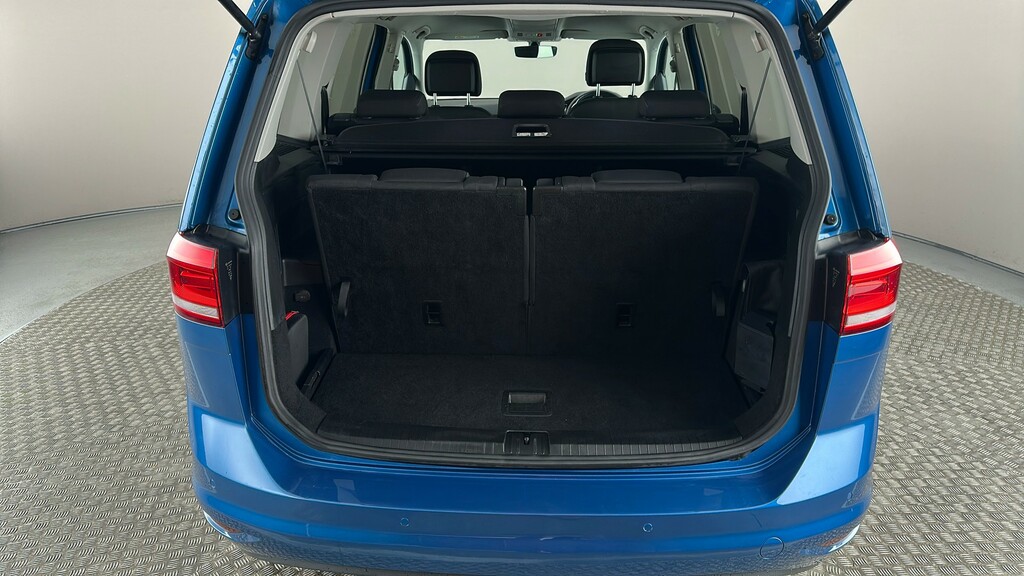 Volkswagen Touran Sel Black #22