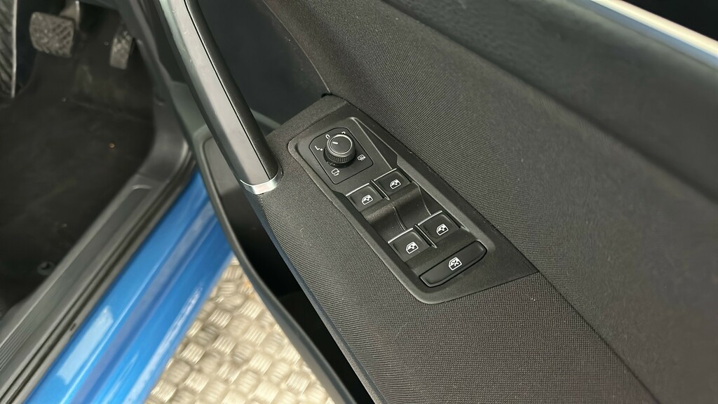 Volkswagen Touran Sel Black #33