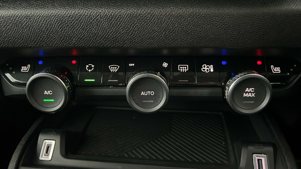 Citroen C4 1.2 Puretech 130 Plus Cwvehiclemarketing Black #23