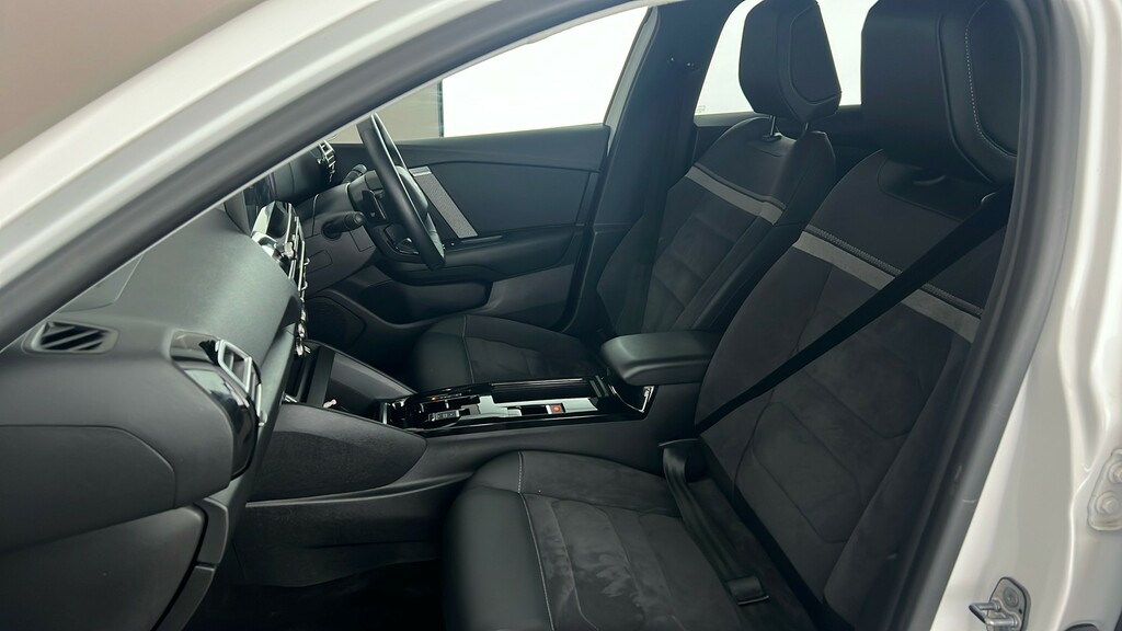 Citroen C4 1.2 Puretech 130 Plus Cwvehiclemarketing Black #17