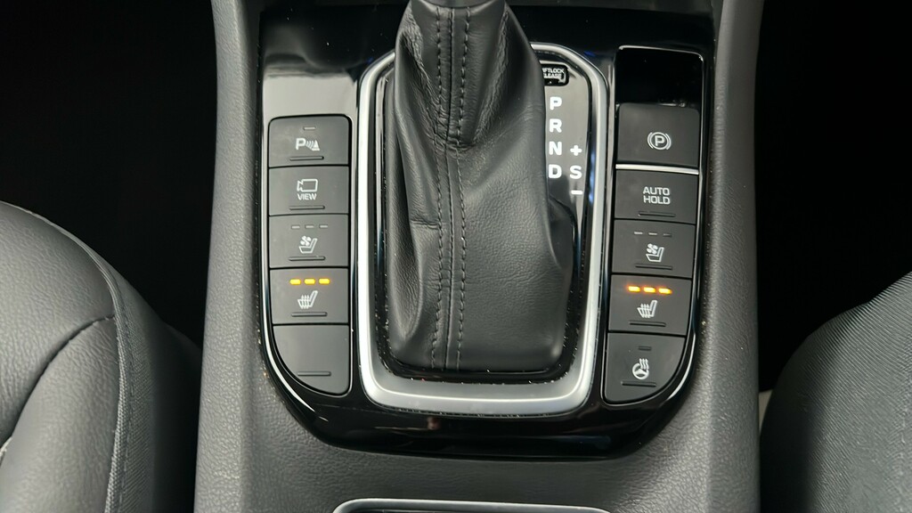 Hyundai Ioniq Premium Grey #25