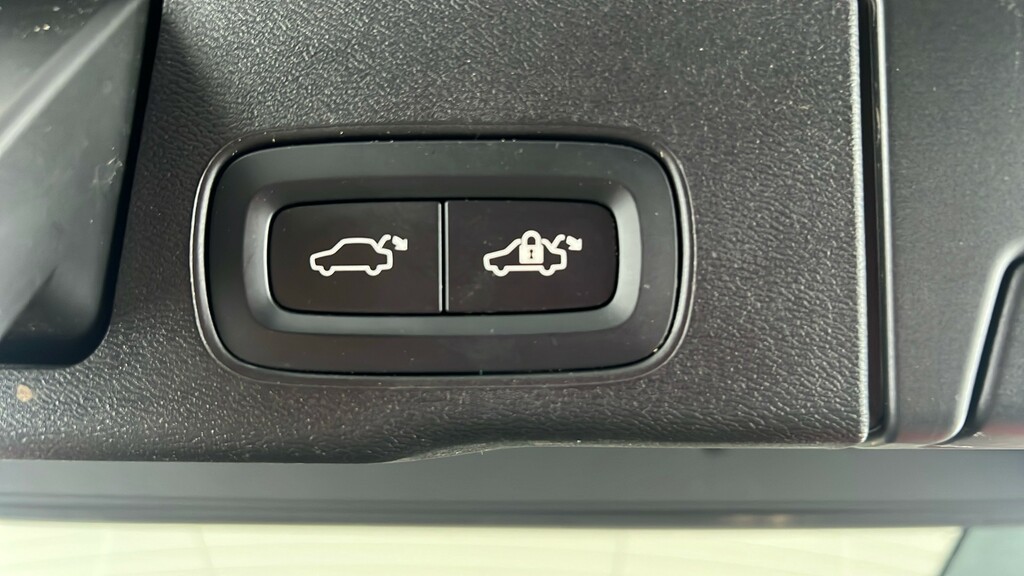 Volvo XC60 2.0 T8 455 Rc Phev Ultimate Dark  #27